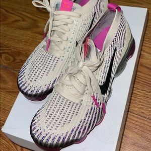 Nike fly knit vapor max